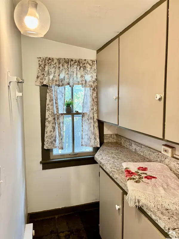 1123 Oregon ST, Lawrence, KS 66044