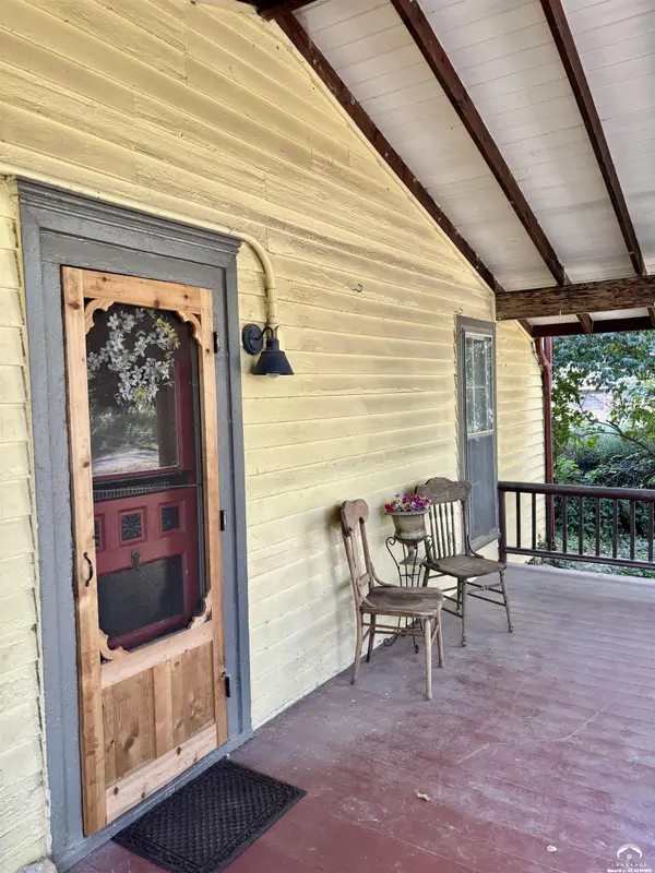 1123 Oregon ST, Lawrence, KS 66044