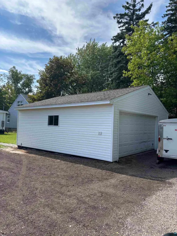 4217 Peabody St, Duluth, MN 55804