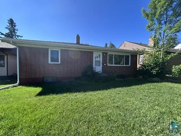 728 Fayal Rd, Eveleth, MN 55734