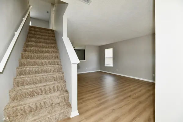 4928 Flame WAY, Indianapolis, IN 46254