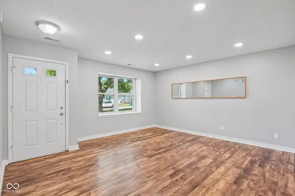 4039 Magnolia DR, Franklin, IN 46131