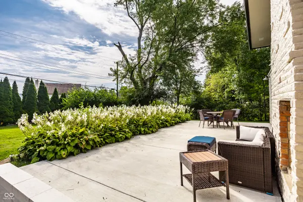 5847 Gloucester CIR, Indianapolis, IN 46220