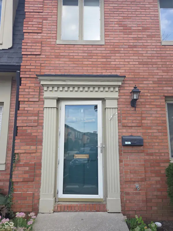 1155 Canterbury SQ S, Indianapolis, IN 46260