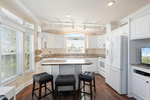 2411 CITRUS TREE RD, Clermont, FL 34714