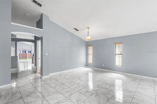 7814 ELMSTONE CIR, Orlando, FL 32822