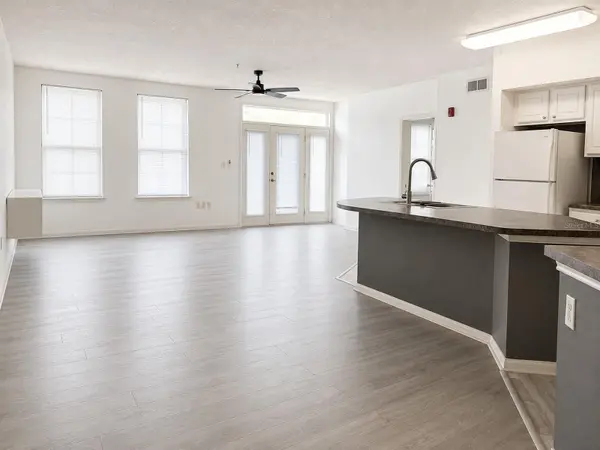 911 N ORANGE AVE #252, Orlando, FL 32801
