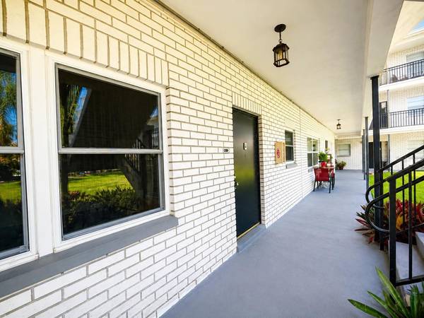 4050 4TH ST N #115, St Petersburg, FL 33703