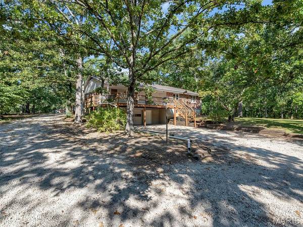 11 Edith DR, Bourbon, MO 65441