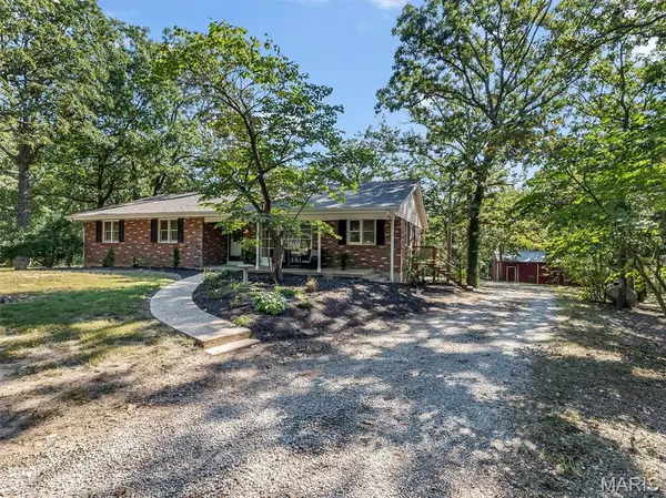 11 Edith DR, Bourbon, MO 65441