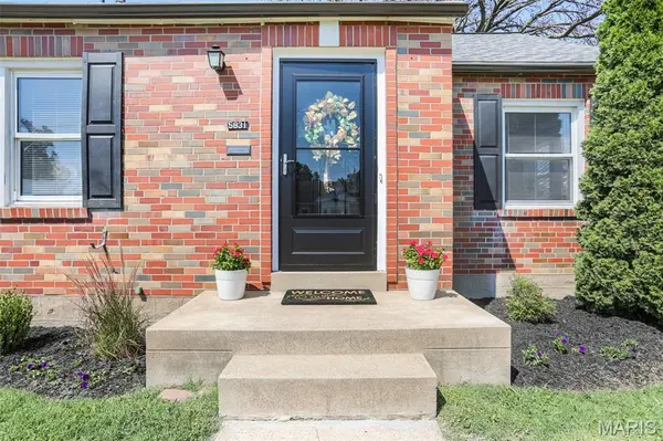 5831 Rhodes AVE, St Louis, MO 63109