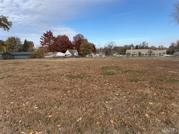 380 W Adams ST, Pittsfield, IL 62363