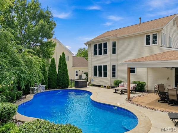 130 McCluer DR, O'fallon, MO 63368