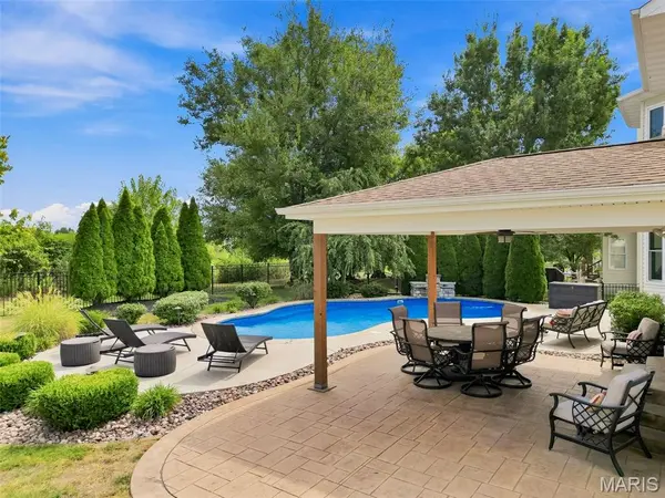 130 McCluer DR, O'fallon, MO 63368