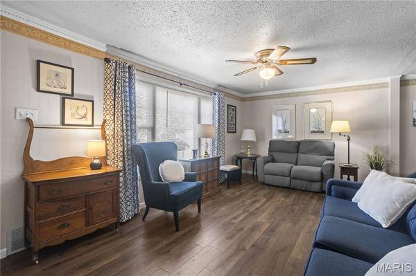 164 Graham RD, Florissant, MO 63031
