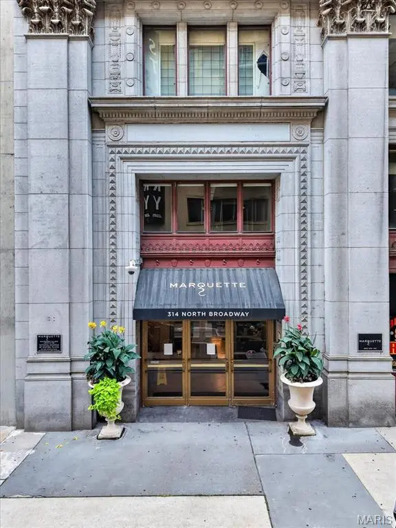314 N Broadway #1307, St Louis, MO 63102