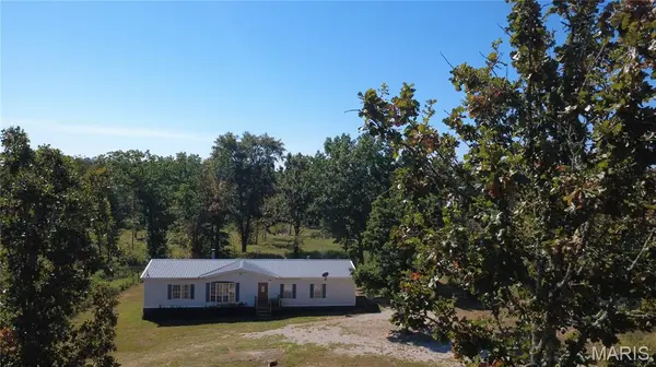 21806 King DR, Summersville, MO 65571
