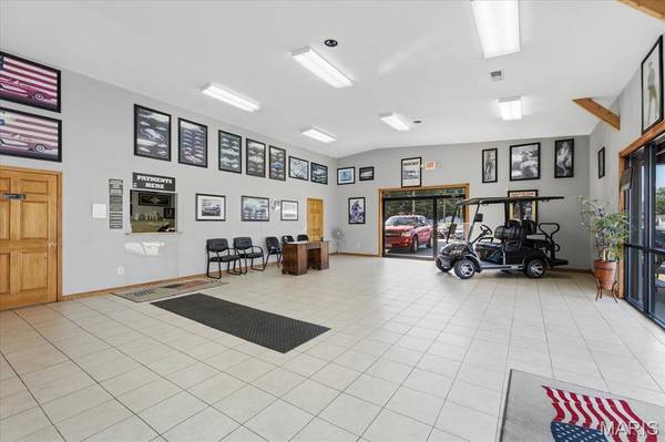 11 S State ST, Freeburg, IL 62243