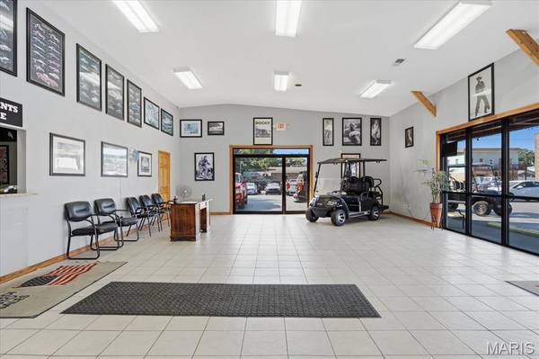 11 S State ST, Freeburg, IL 62243
