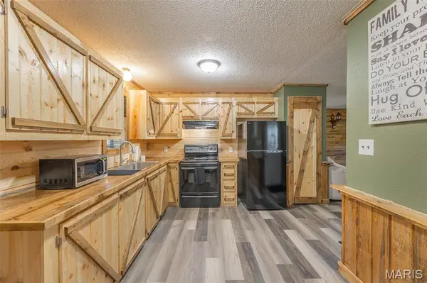1206 Apple ST, Poplar Bluff, MO 63901