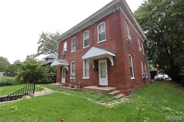 609 E C ST, Belleville, IL 62220