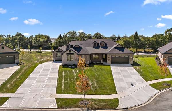 11167 Lizmore LN, Orland Park, IL 60467