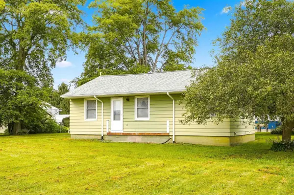 2071 140th ST, Hazleton, IA 50641