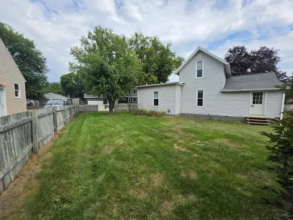 701 Commercial ST, Laporte City, IA 50651
