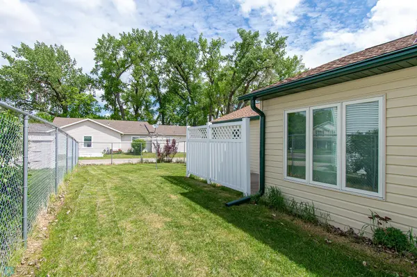 1908 4th AVE N, Moorhead, MN 56560
