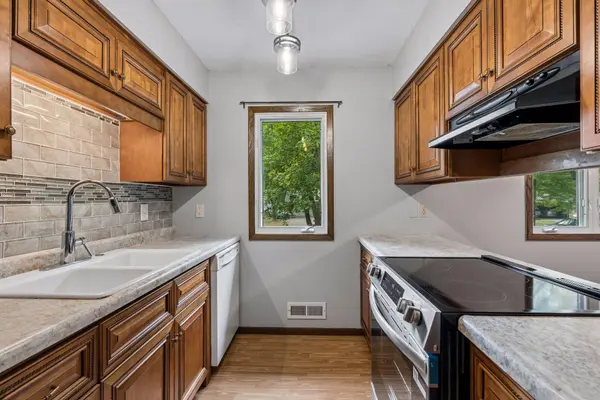 10650 105th AVE N, Maple Grove, MN 55369
