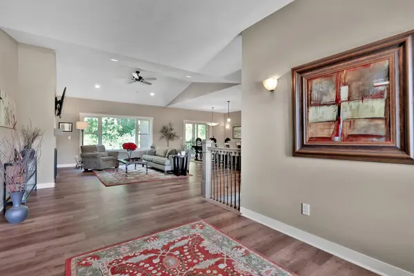 4144 Shady Oak RD S, Minnetonka, MN 55343