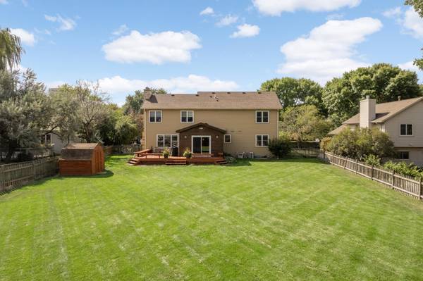 9622 Polaris LN N, Maple Grove, MN 55369