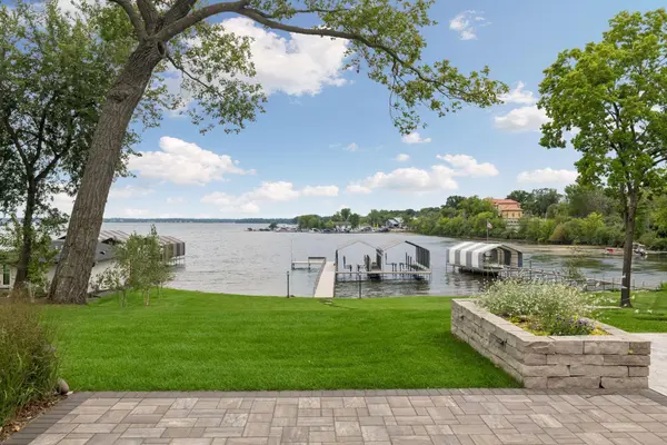 1397 Orono LN, Wayzata, MN 55391