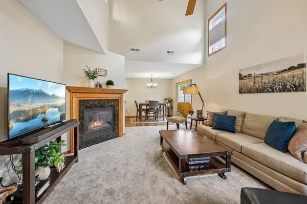1650 Patriot LN, Waconia, MN 55387