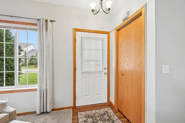 1650 Patriot LN, Waconia, MN 55387