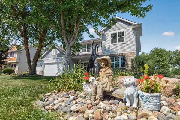 10548 Noble CIR N, Brooklyn Park, MN 55443