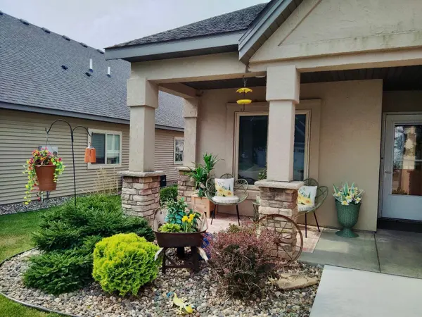 9765 Saint Andrews DR, Elko New Market, MN 55020