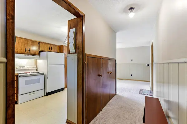 347 Spruce DR E, Annandale, MN 55302