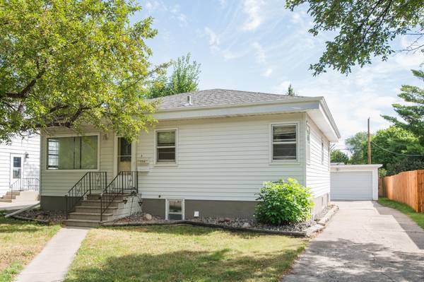 614 16th ST N, Moorhead, MN 56560