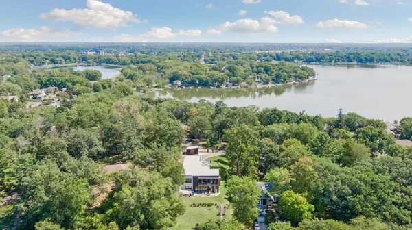 3318 W Owasso BLVD, Shoreview, MN 55126
