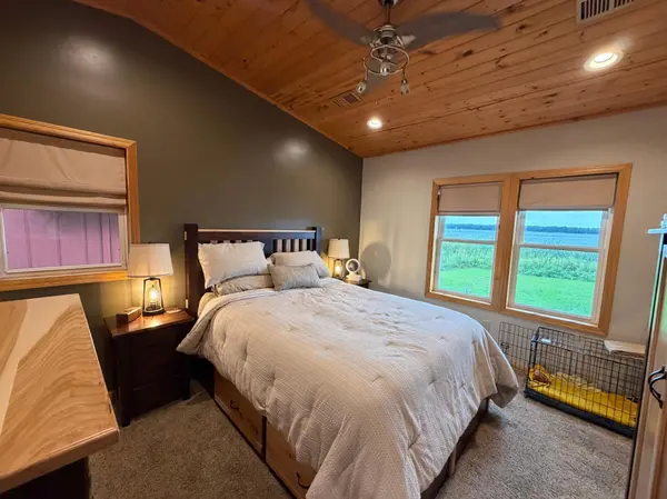 34257 Birch TRL, Pequot Lakes, MN 56472