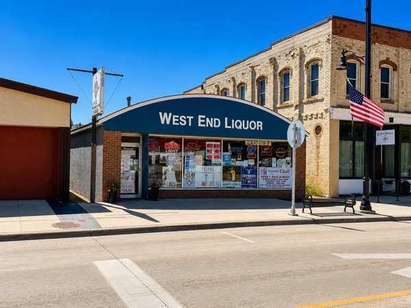 404 Main ST W, New Prague, MN 56071