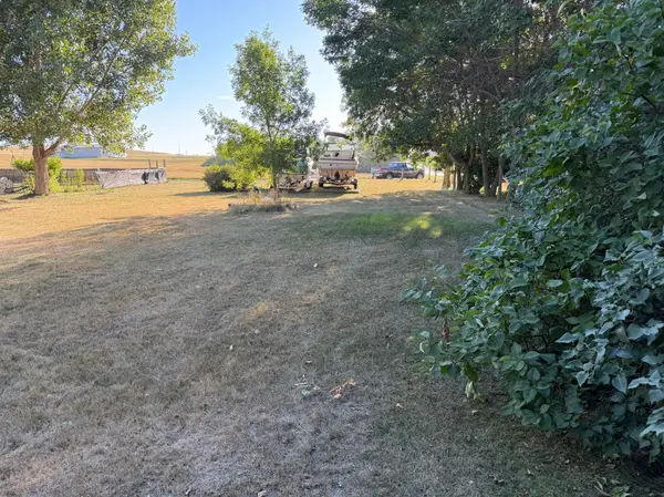 224 Eikren DR, Alexander, ND 58831