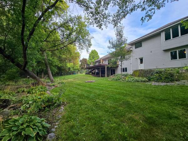2580 Brinkhaus ST, Chaska, MN 55318