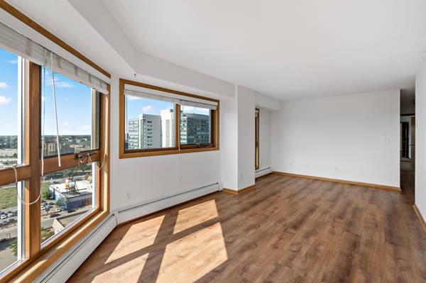 433 S 7th ST #1627, Minneapolis, MN 55415