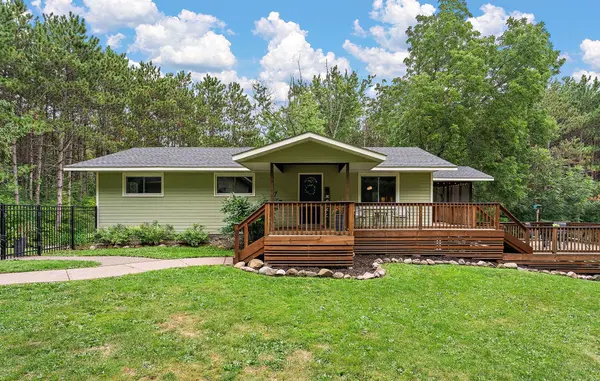 657 Perch Lake RD, Hudson, WI 54016