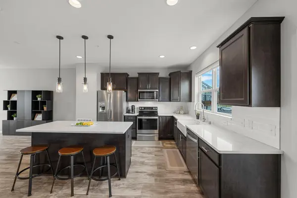 665 Satori WAY, Chaska, MN 55318