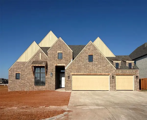 15701 Starlight LN, Oklahoma City, OK 73078