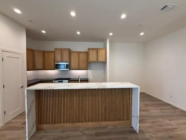 525 Wimbledon RD, Edmond, OK 73003