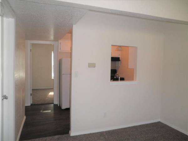 1901 E Lindsey ST #8B, Norman, OK 73071